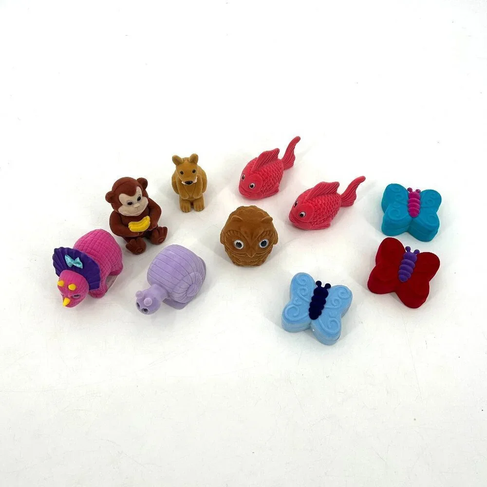 NWOT Set Of 10 Girl's Animal Necklaces And Matching Jewelry Holders Party Favors